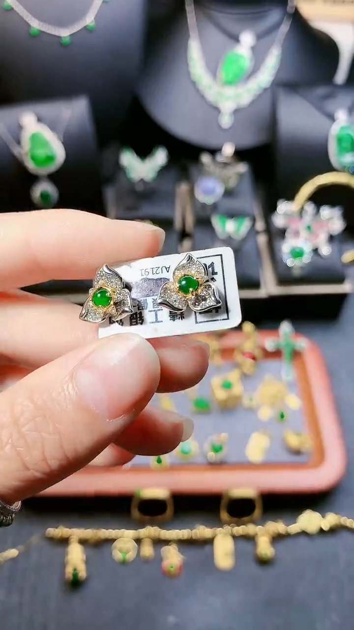 【闪购商品】翡翠耳饰银S925镶嵌耳饰