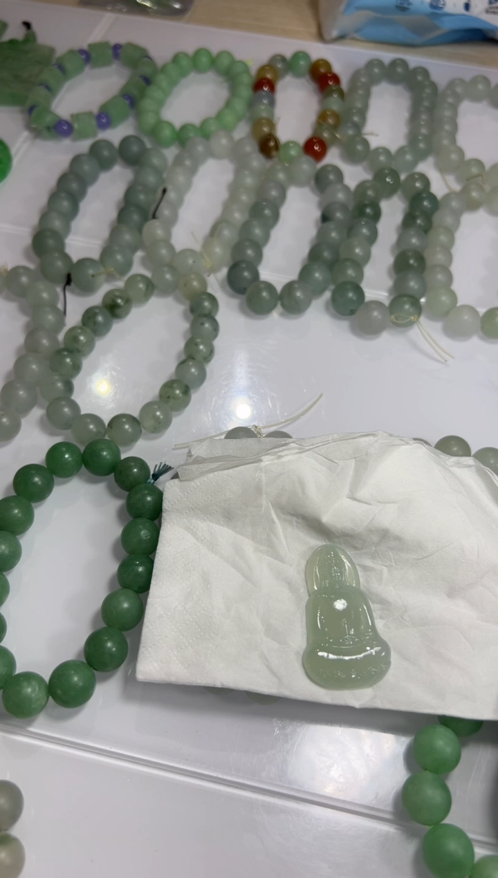 【闪购商品】定制翡翠未镶嵌素衣