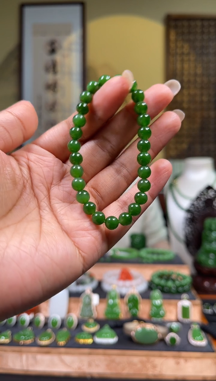 颈饰未镶嵌和田玉±7mm精品辣阳绿单圈手串多样性发一