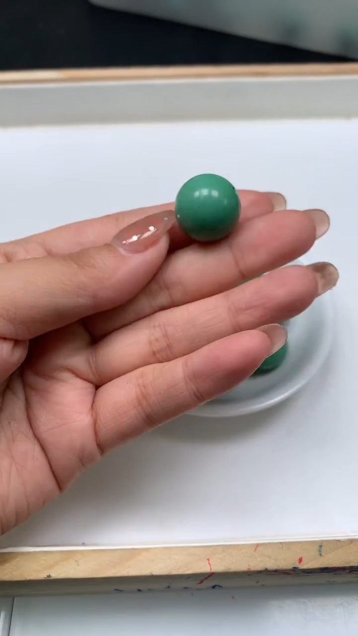 未镶嵌玛瑙手饰A1861 高 瓷 绿18mm1个15元