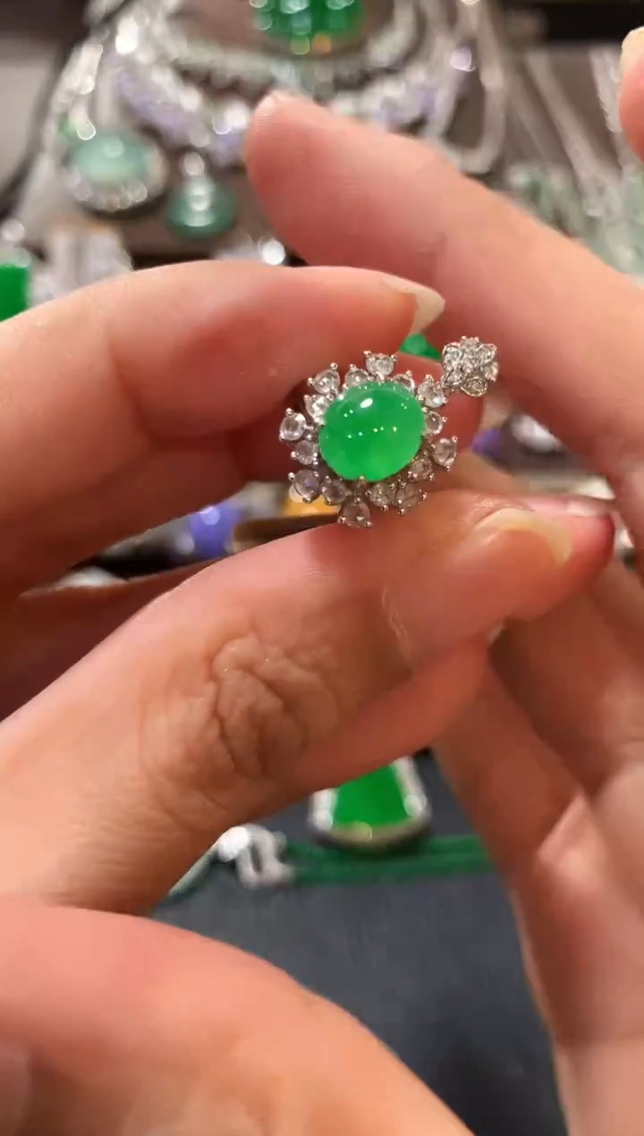18K金镶嵌戒指翡翠m190多样性一件发货
