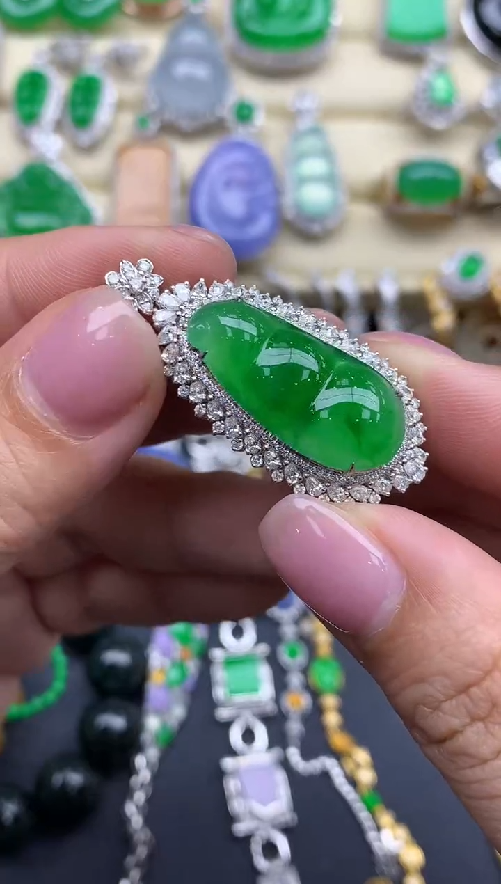 【闪购商品】翡翠颈饰18K金镶嵌303-中国好珍宝