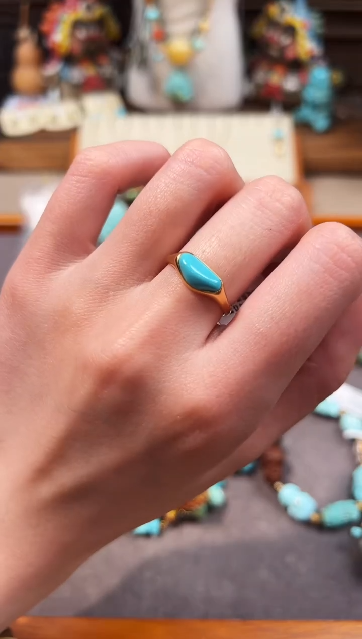 18K金镶嵌绿松石戒指绿松石戒指