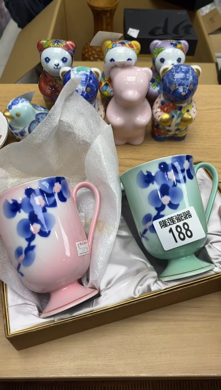 瓷片L****糖隆莲瓷器欢迎大家