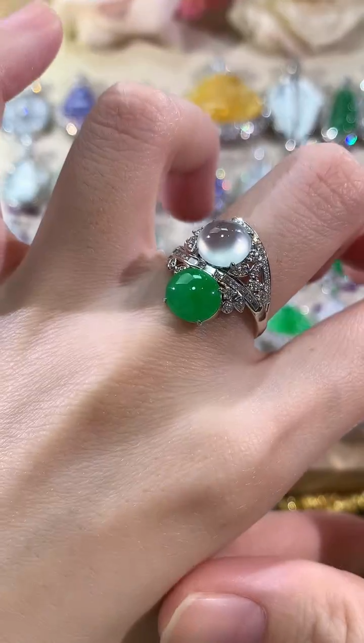 18K金镶嵌戒指翡翠冬日珠宝W37