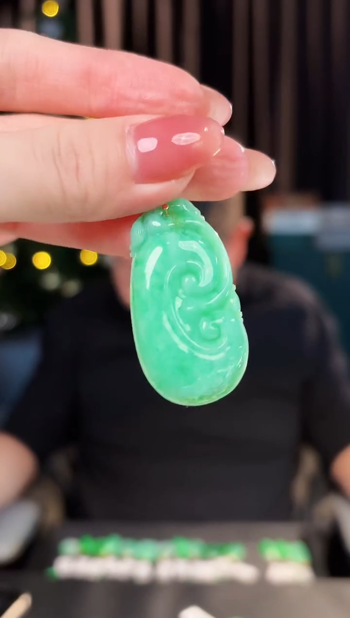 【闪购商品】翡翠颈饰18K金镶嵌 缅料A货/支持复检/一件