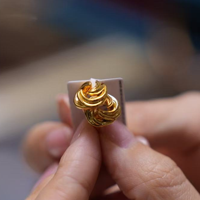 【巧玲专属】足金999花苞耳钉 经典时尚百搭 2.06