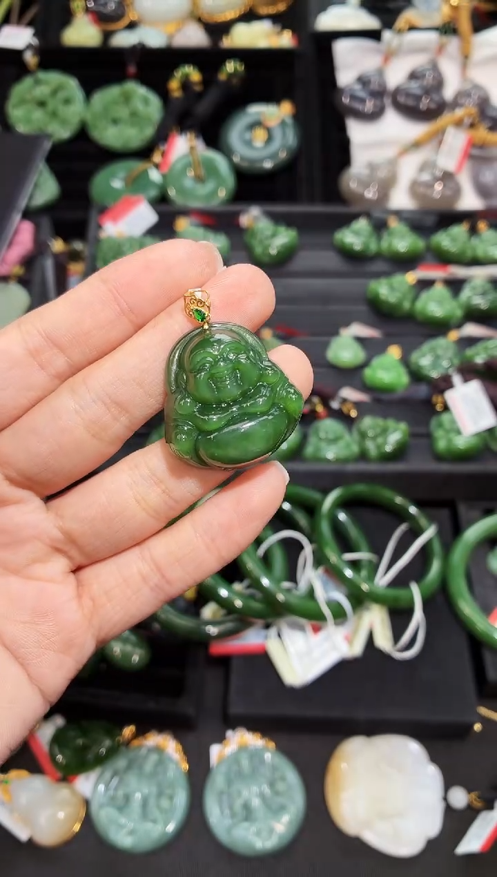 吊坠(赠链)18K金镶嵌和田玉多样性发一