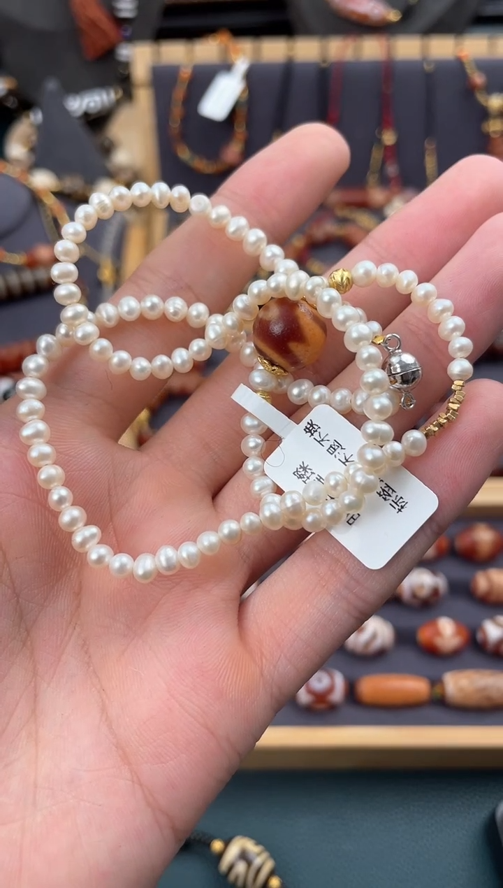 【闪购商品】玛瑙/玉髓颈饰未镶嵌金蟾五闪锁骨链