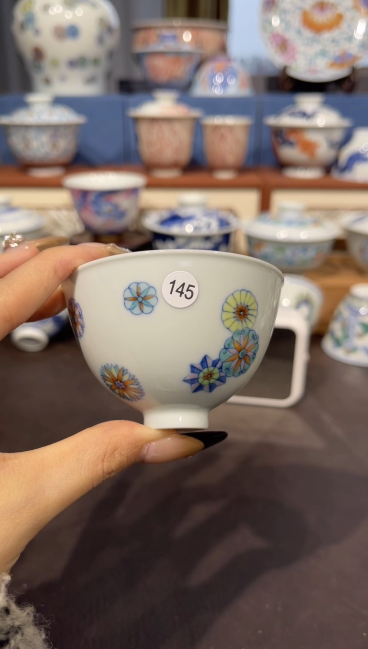 【闪购商品】杯145斗彩皮球花单杯