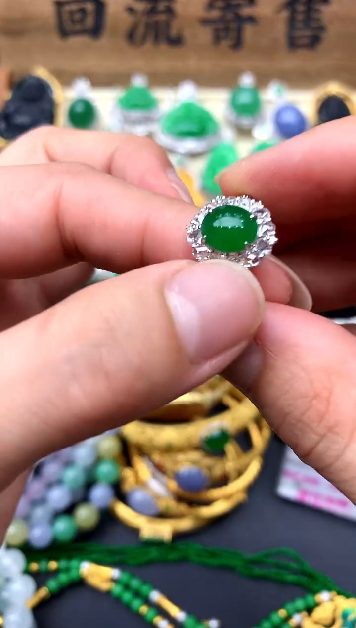 【闪购商品】翡翠戒指18K金镶嵌546-中国好珍宝