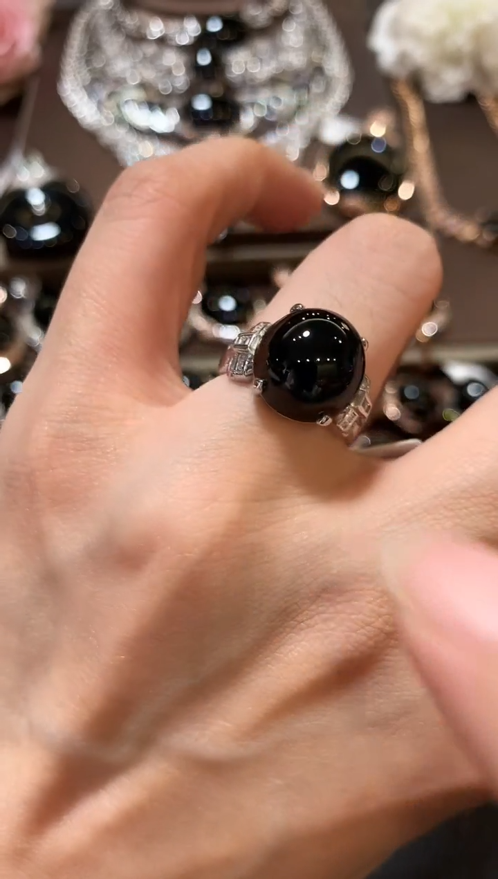 18K金镶嵌戒指翡翠m120  