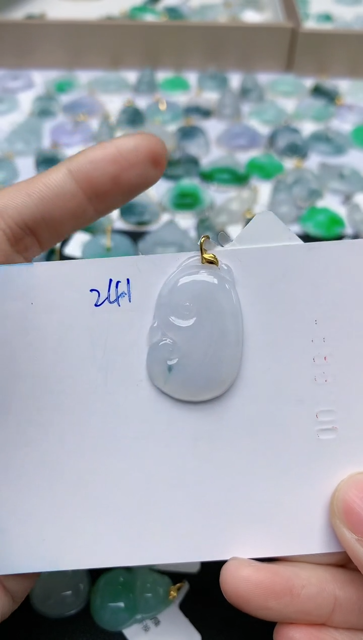 【闪购商品】翡翠颈饰18K金镶嵌天然翡翠A货    