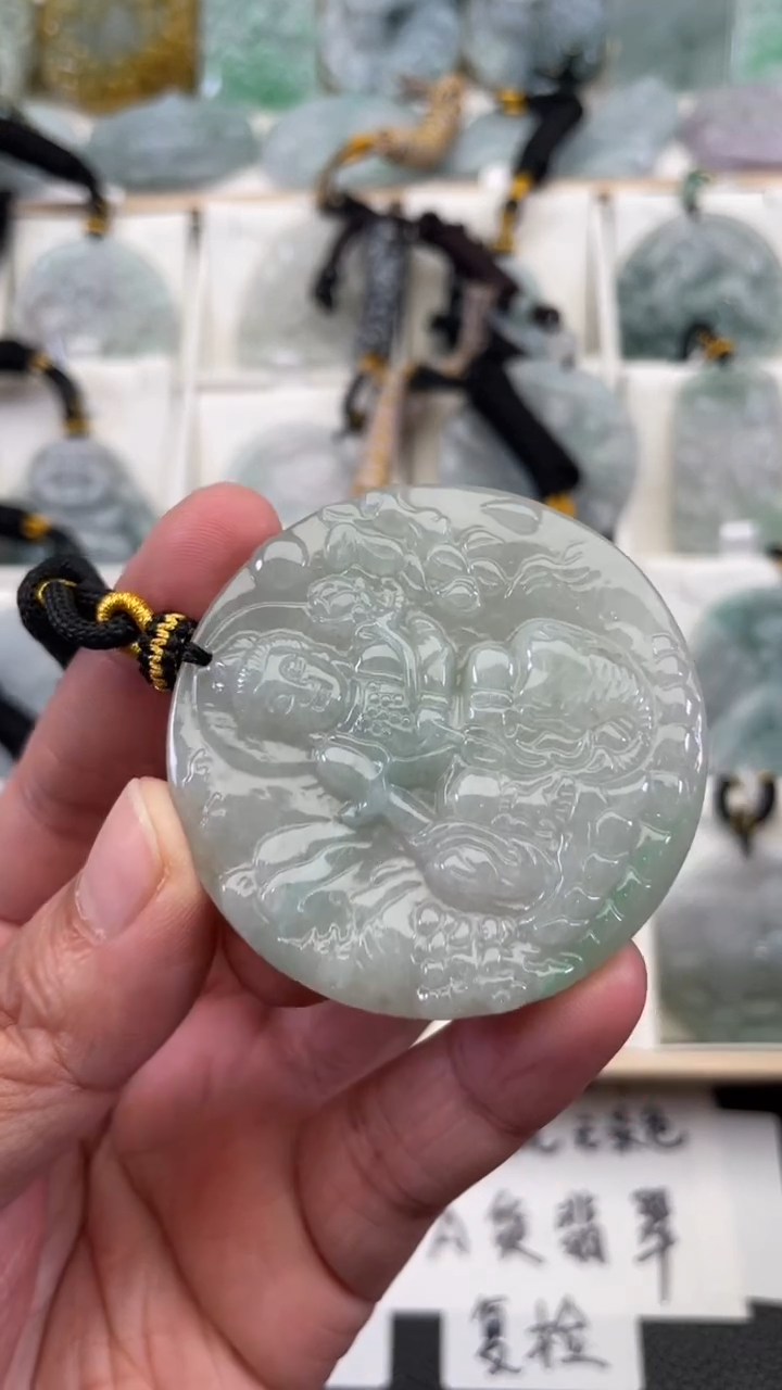 颈饰未镶嵌翡翠天然缅甸翡翠A货210