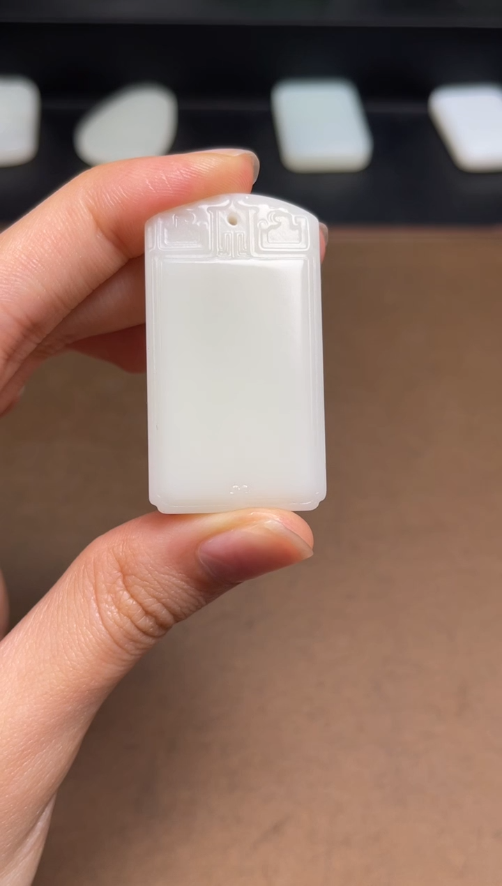 和田玉未镶嵌颈饰36