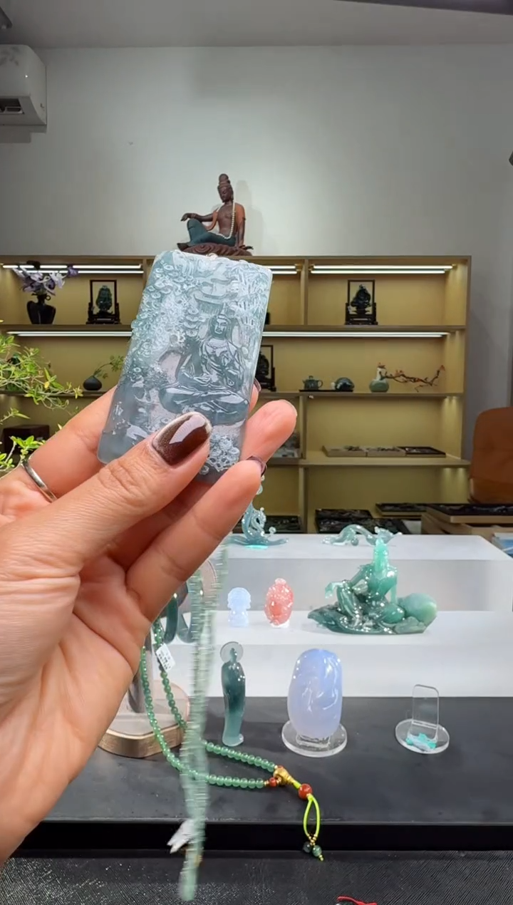 吊坠(赠链)未镶嵌翡翠观音