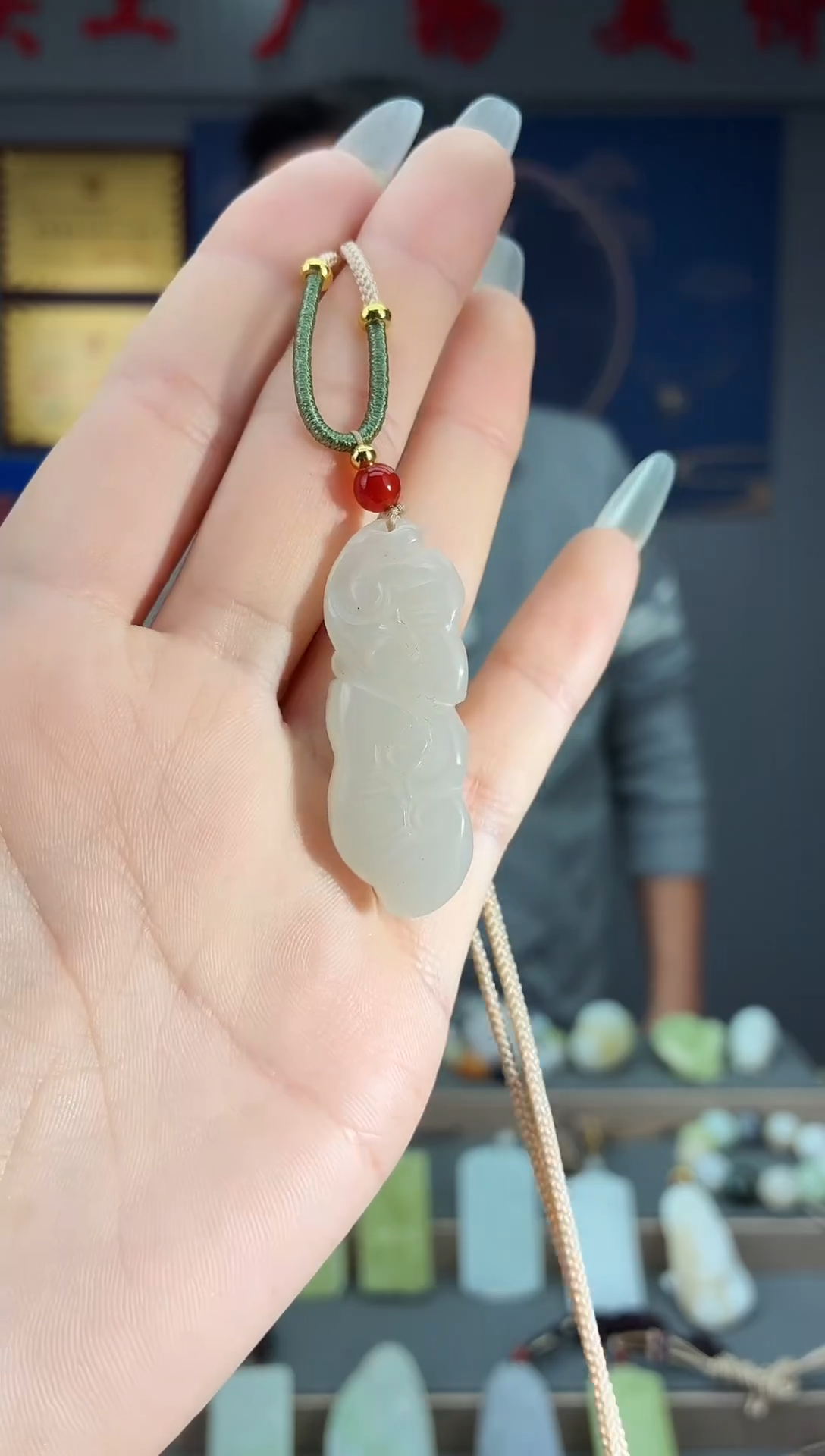 颈饰未镶嵌和田玉1