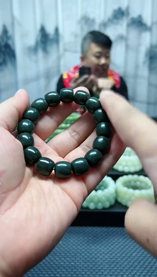 未镶嵌手串和田玉油青直切卡14纯天然