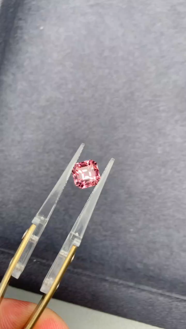 【闪购商品】碧玺裸石未镶嵌2ct粉碧玺