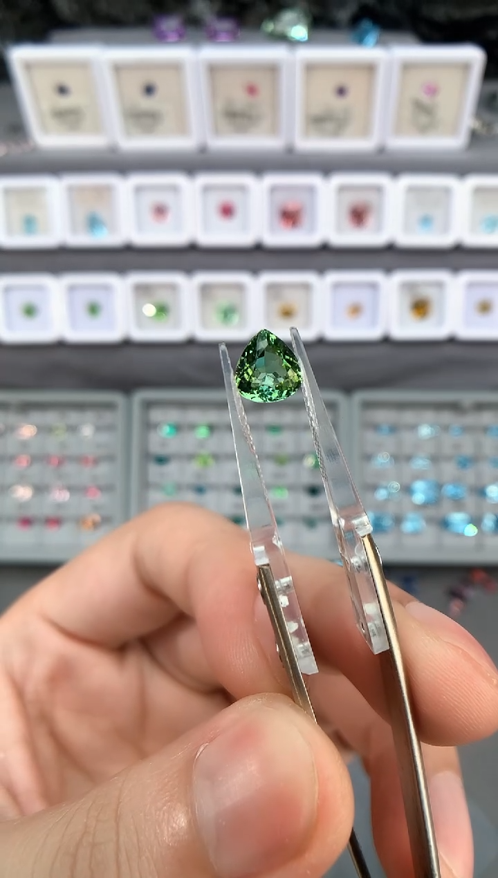 【闪购商品】定制碧玺裸石未镶嵌1.77ct