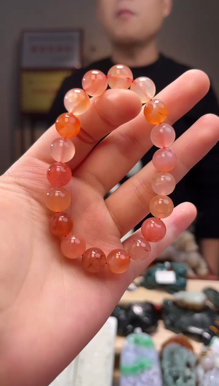 颈饰未镶嵌南红玛瑙手串