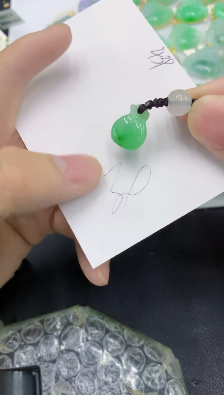 颈饰未镶嵌翡翠111111111111