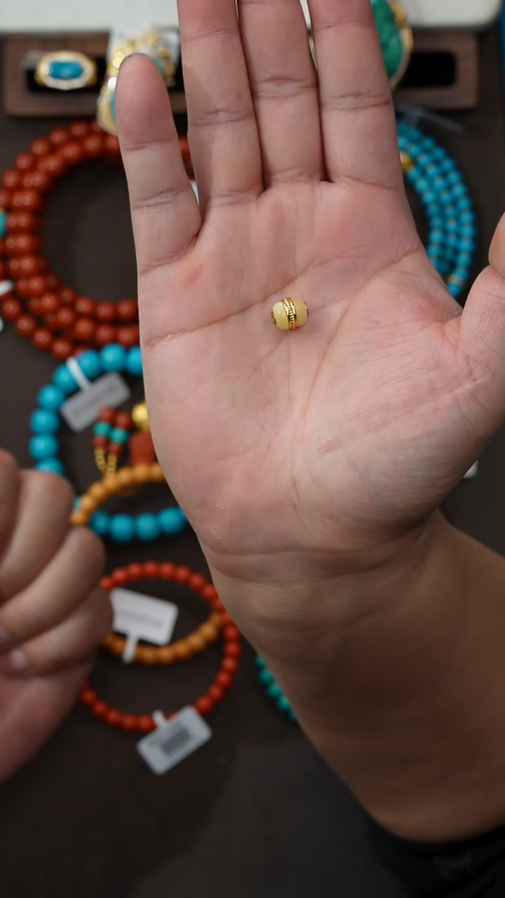 裸石蜜蜡未镶嵌蜜蜡配饰（多样性发其一）