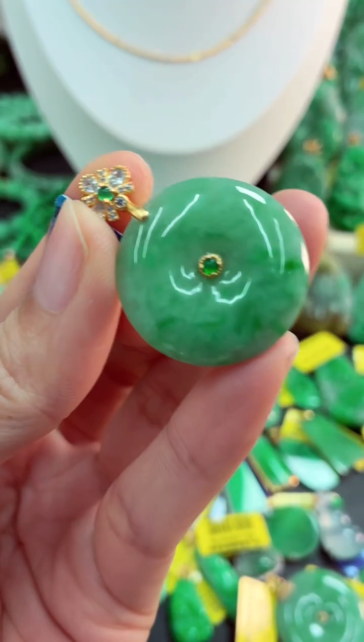 吊坠(不含链)未镶嵌翡翠天然缅甸翡翠A货