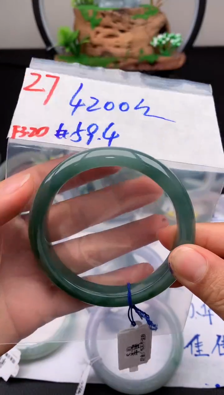 定制翡翠未镶嵌毛货需精细抛光拍一发一