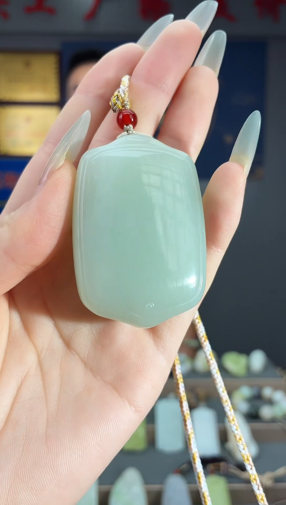 颈饰未镶嵌和田玉1