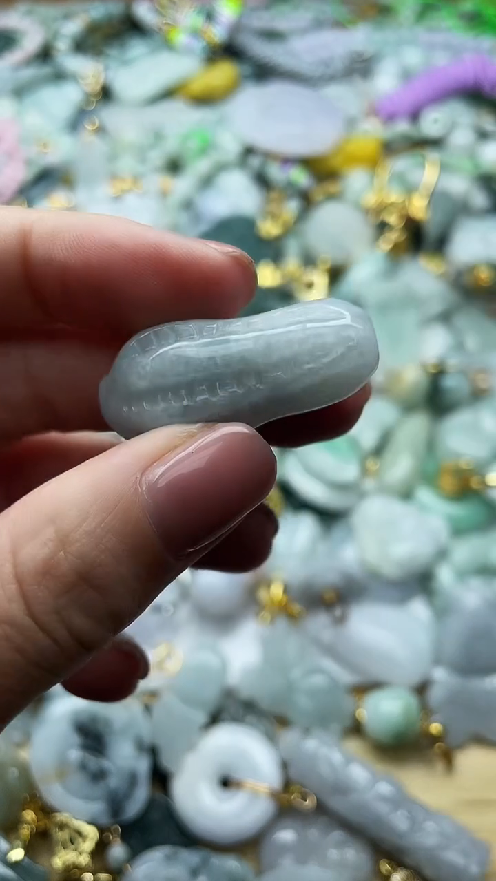 颈饰未镶嵌翡翠1