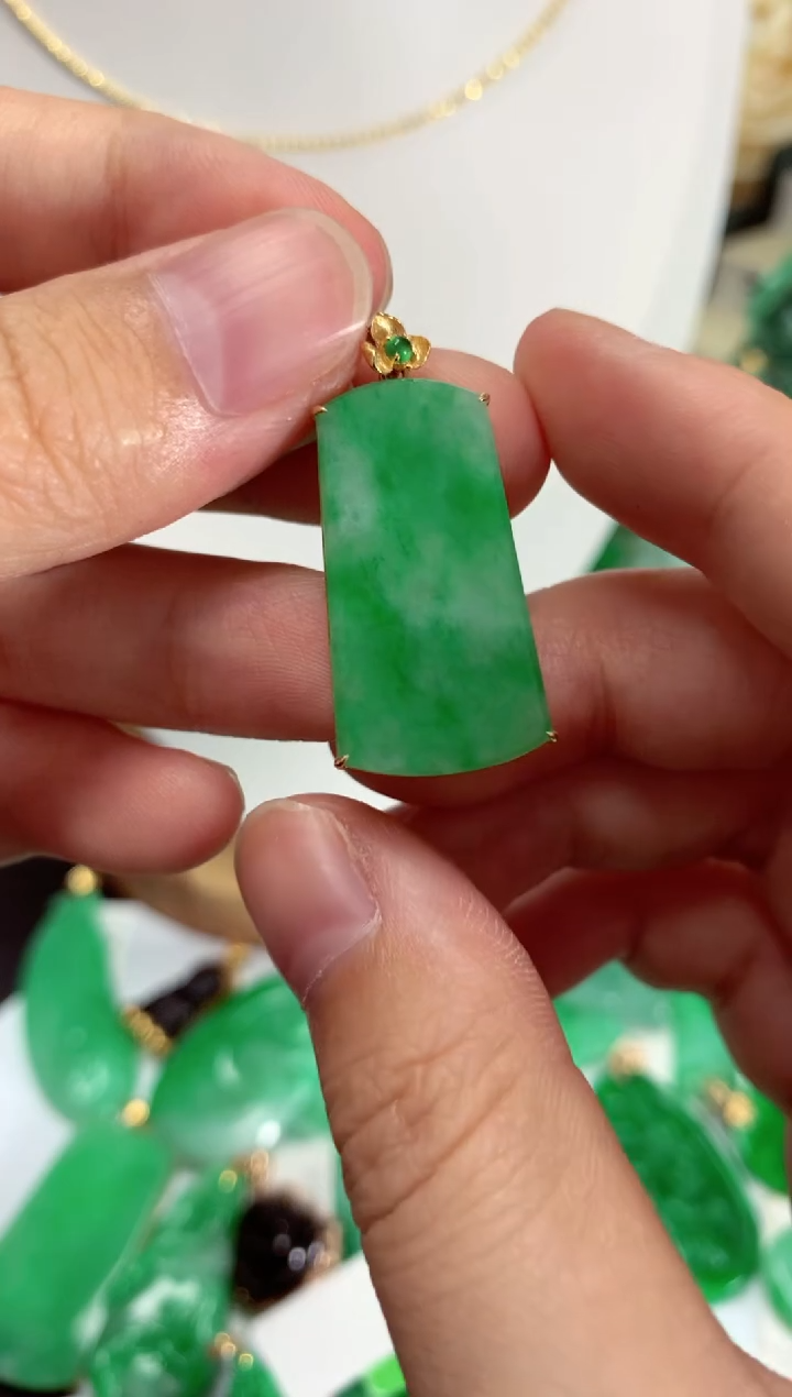 翡翠18K金镶嵌吊坠(不含链)挂件