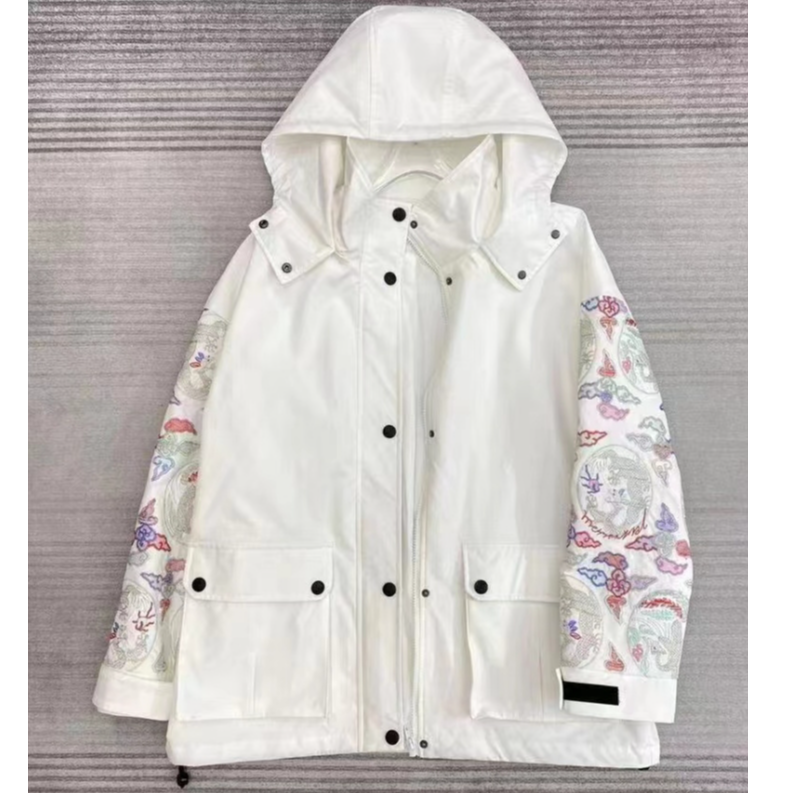 【南油玲姐】白色冲锋衣连帽新款外套WT6640