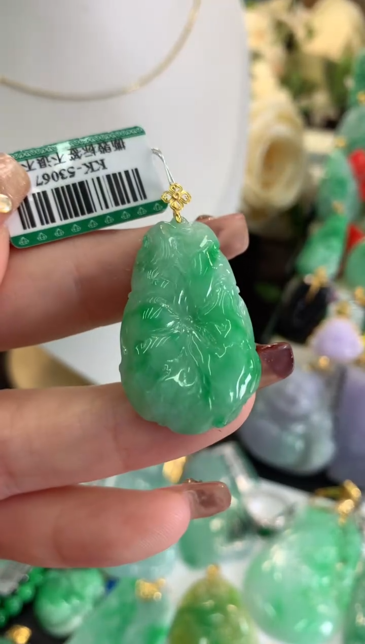 【闪购商品】翡翠吊坠(不含链)18K金镶嵌挂件