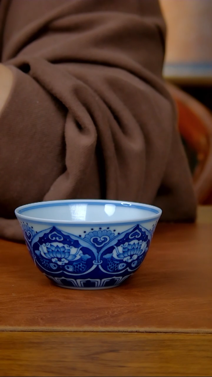 【闪购商品】陶瓷三兔共耳卧足杯（柴窑）