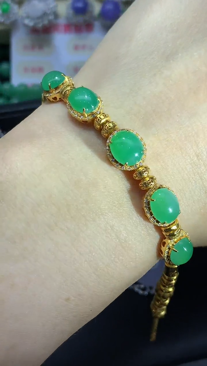 18K金镶嵌手链翡翠红*772分单 总价26180