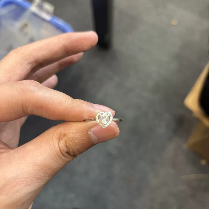 925银莫桑石戒指 s925银 戒指