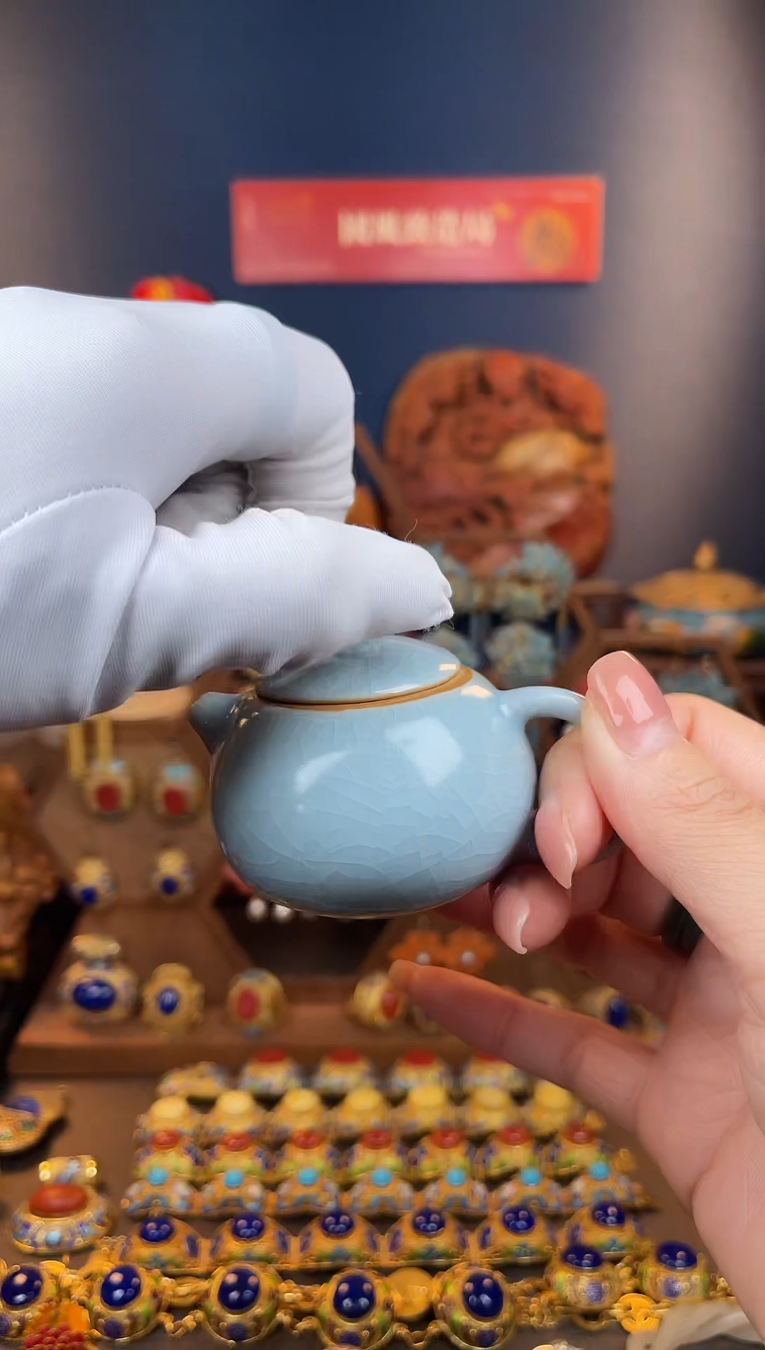 无月*，八月份会员礼茶壶