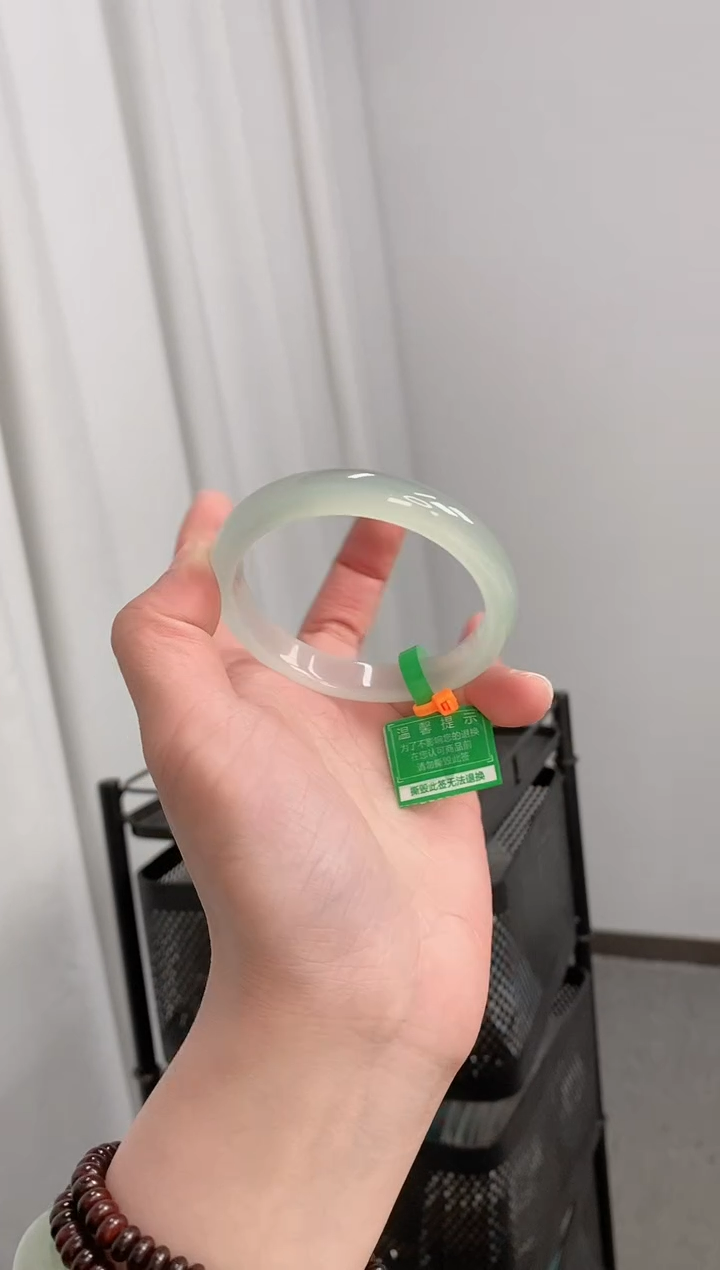 【闪购商品】玛瑙/玉髓手镯未镶嵌54-55圈