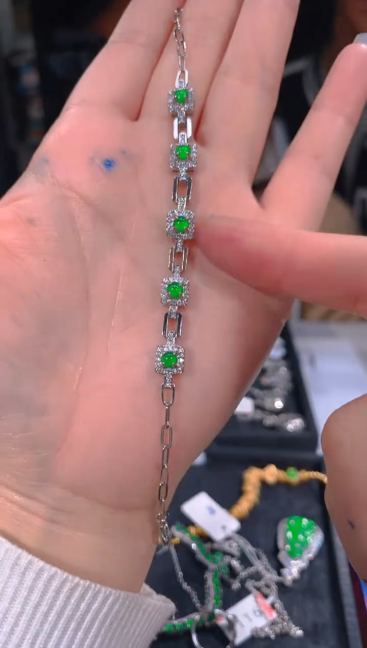 【闪购商品】定制翡翠未镶嵌56多样性发货（发其一）