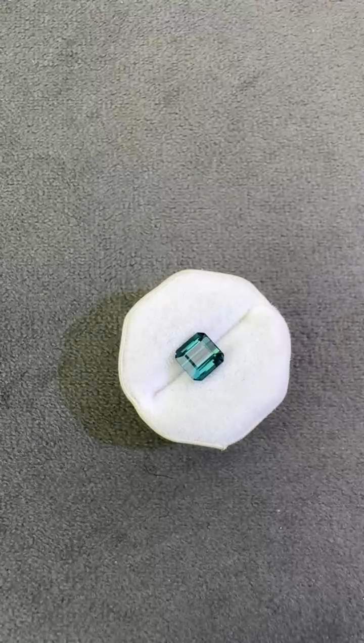 未镶嵌珠宝半成品碧玺1.28ct