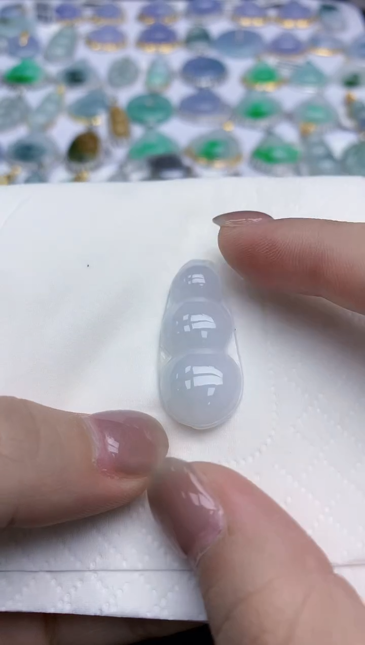 【闪购商品】翡翠颈饰未镶嵌天然翡翠A货