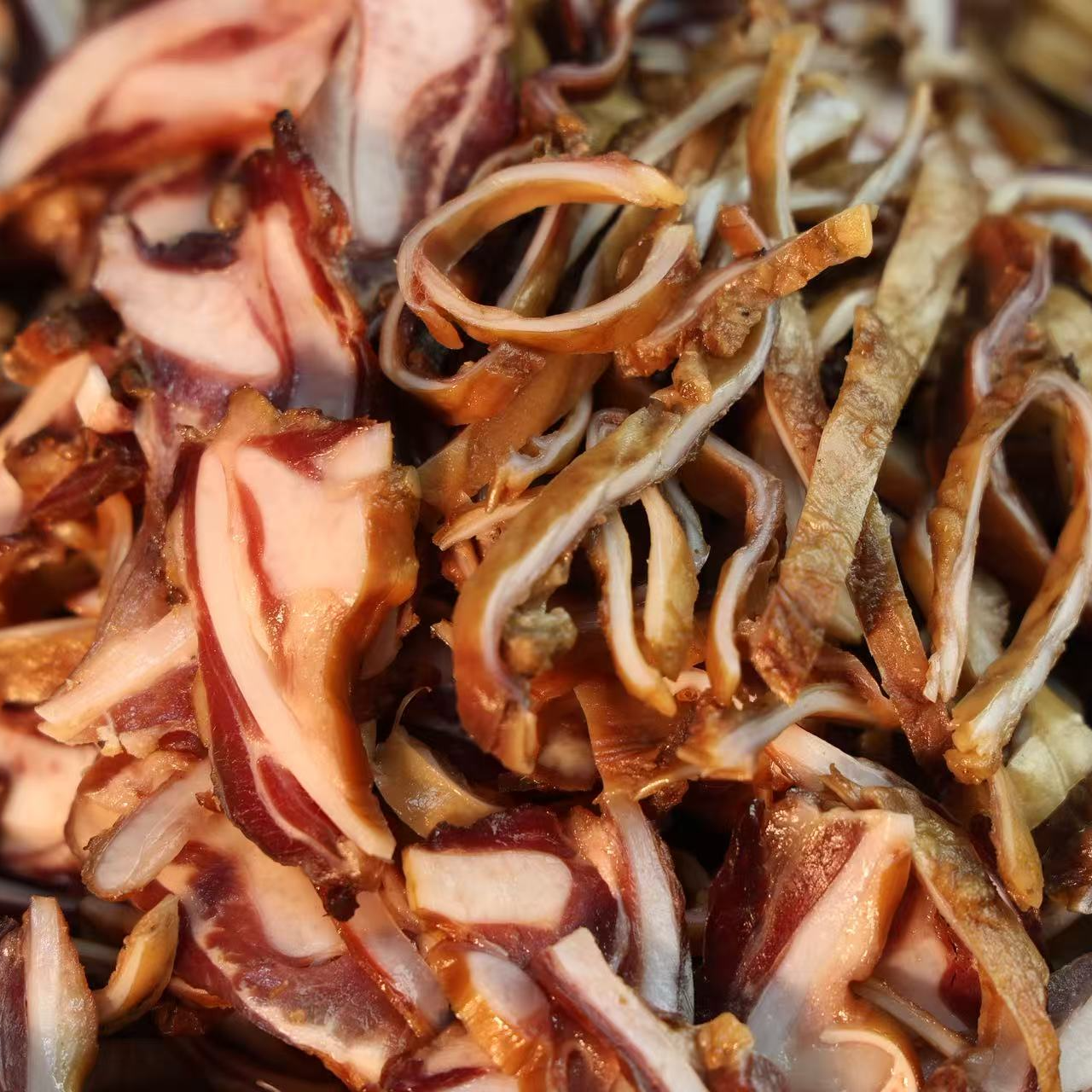 安化农家乡村传统烟熏湖南特产腊脆喉