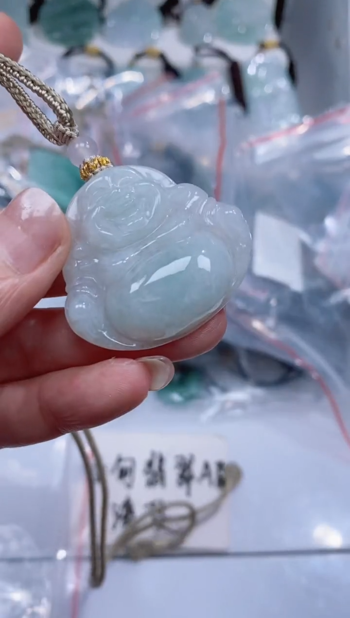 颈饰未镶嵌翡翠吊坠