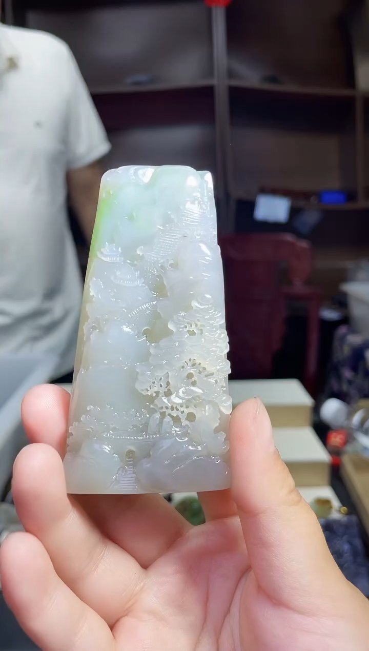 和田玉未镶嵌颈饰1