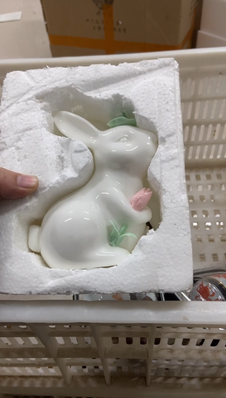 无运费险有瑕疵的摄影的产品有使用过的痕迹有点脏介意勿拍