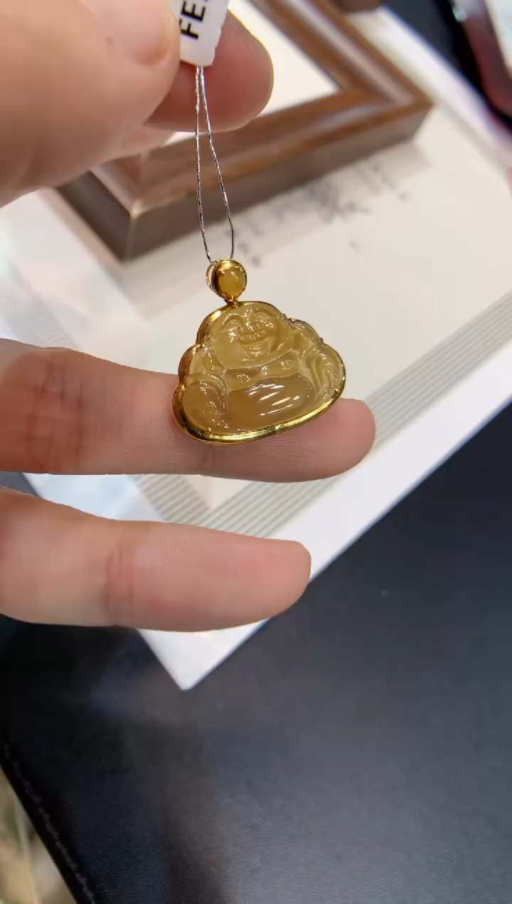颈饰18K金镶嵌翡翠佛公