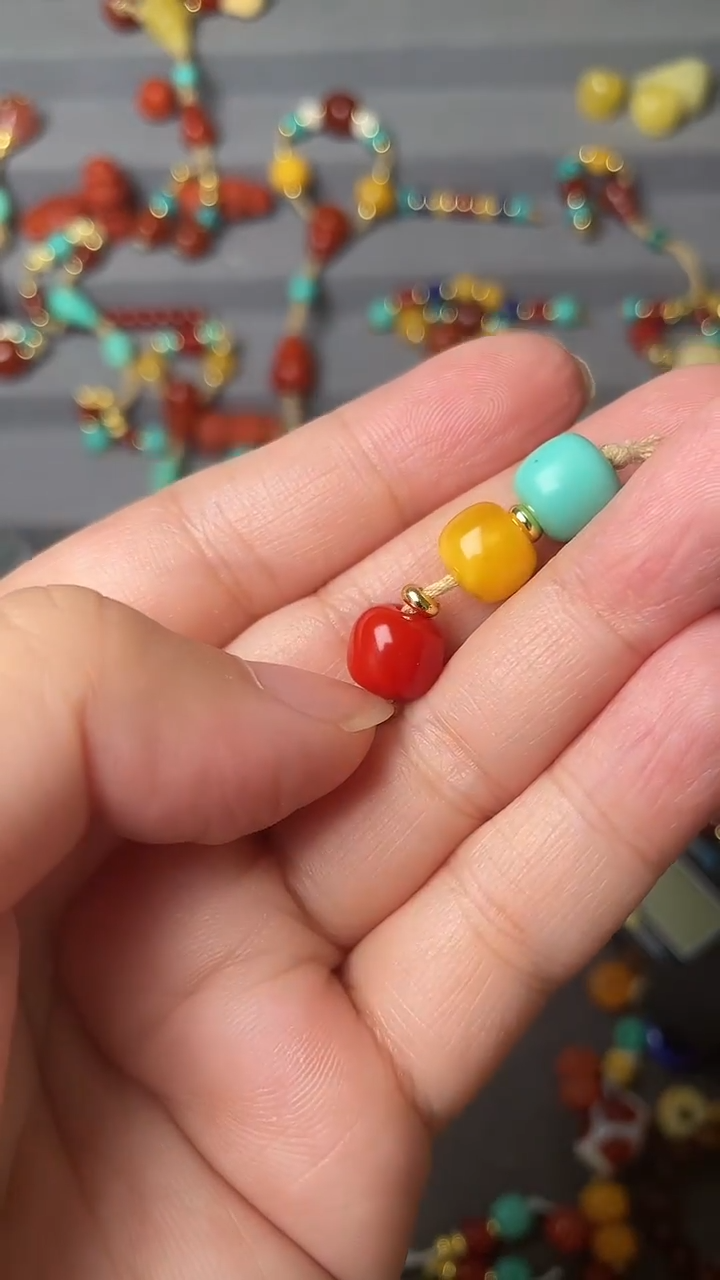 裸石蜜蜡未镶嵌8红绿灯