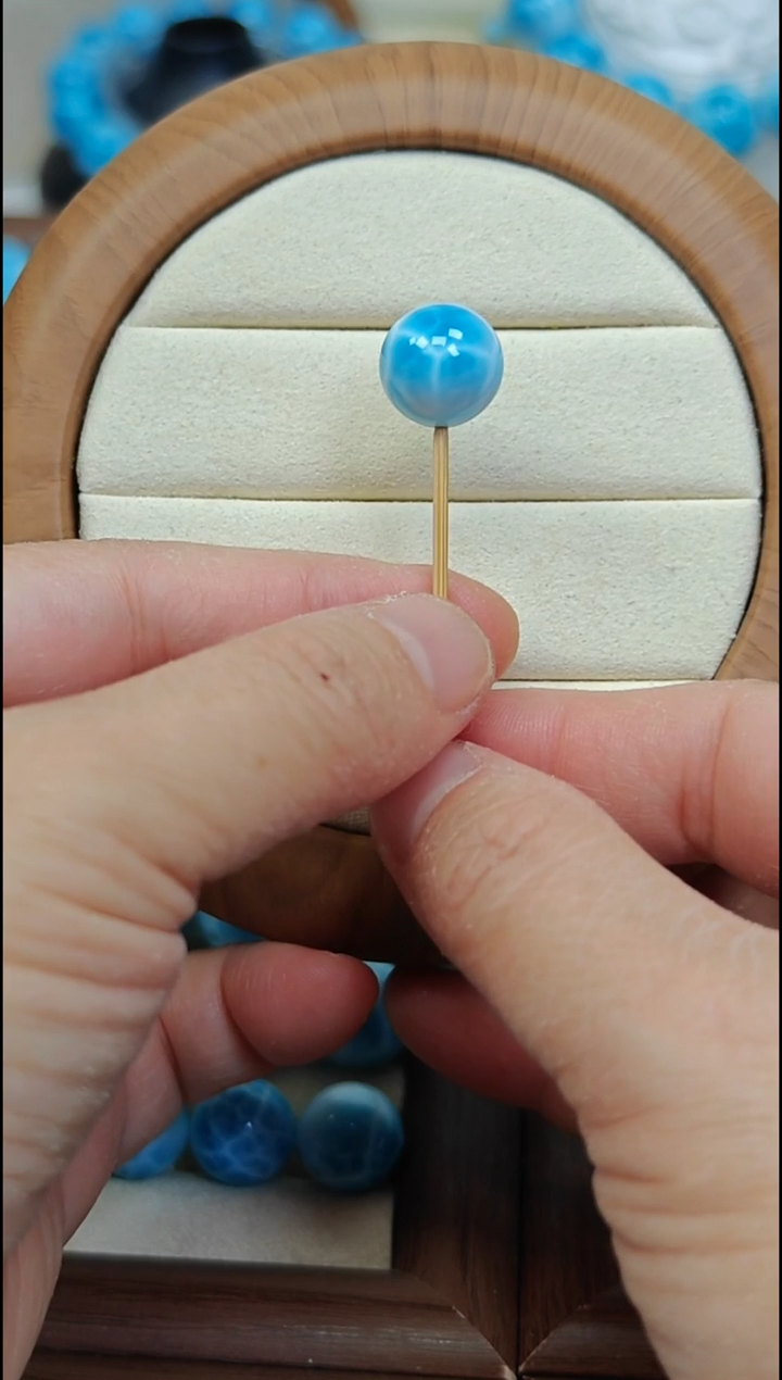 未镶嵌针钠钙石（海纹石）珠宝半成品王**?多样性发一