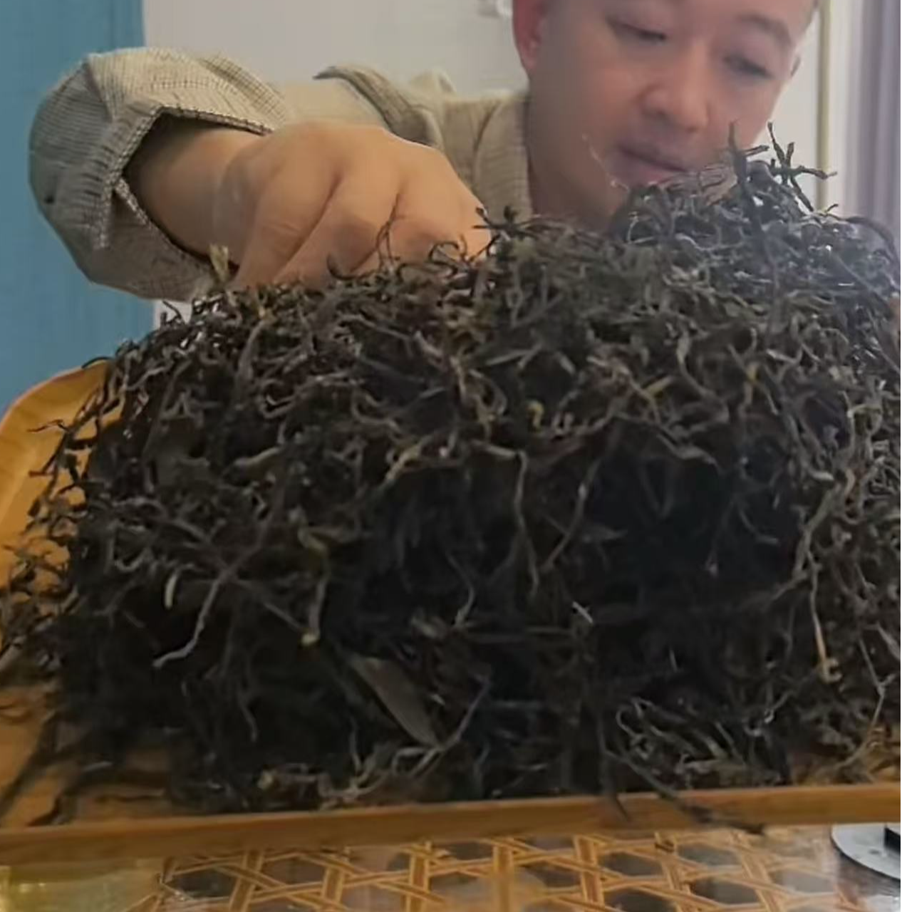 《懿仓号严选》2025年（14号）曼松王子正山春散料100g普洱生茶